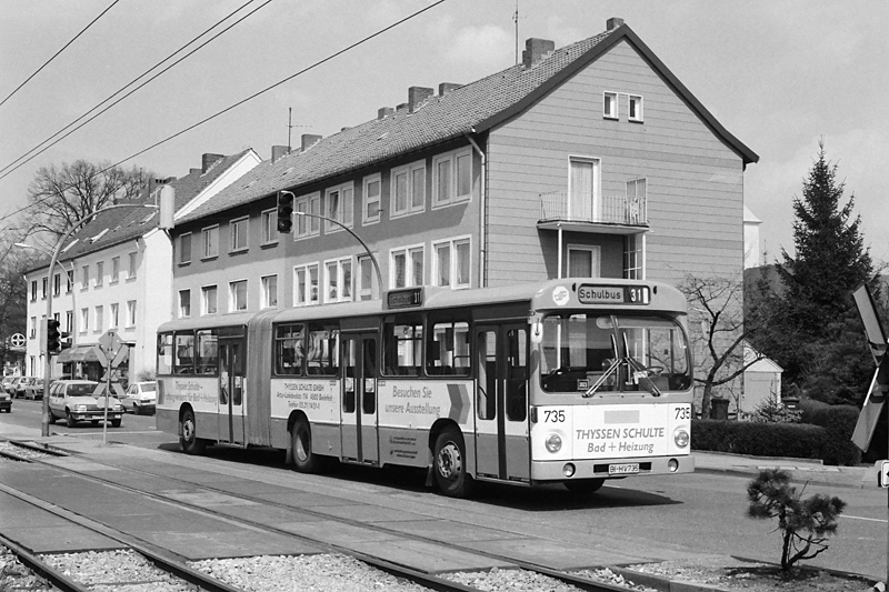 http://mb2812.de/Bielefeld1986/BLF2-03a-20.jpg